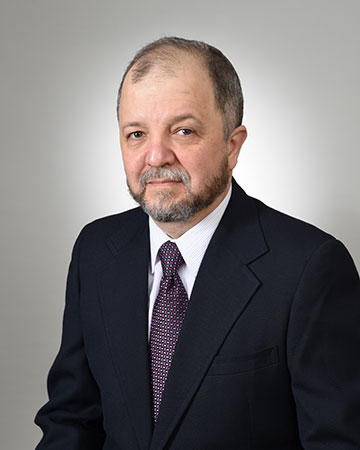 Headshot of Vlad Radulescu, MD