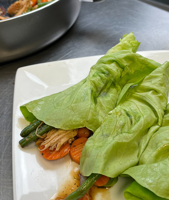 Chicken Stir-Fry Lettuce Cups 