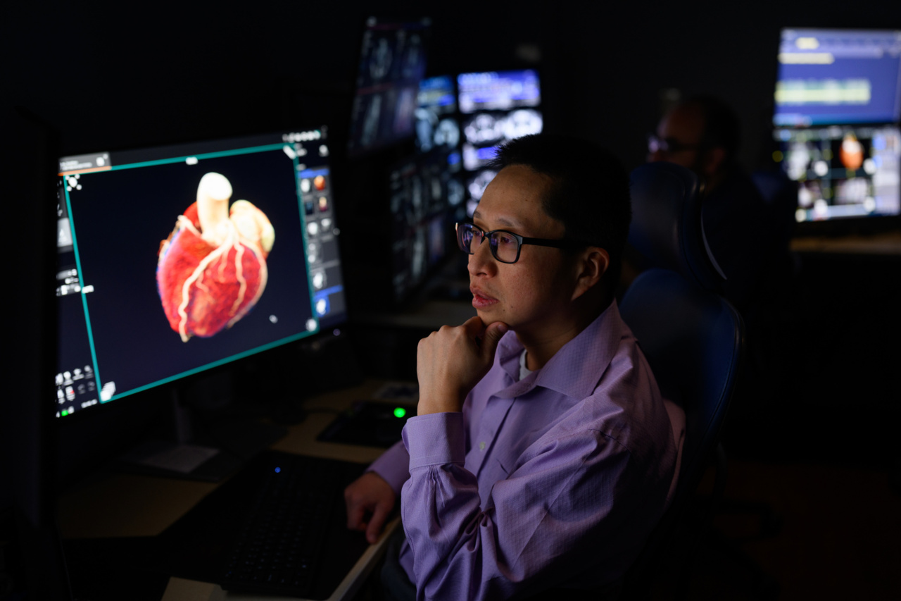 Dr. Steve Leung looks at cardiac image