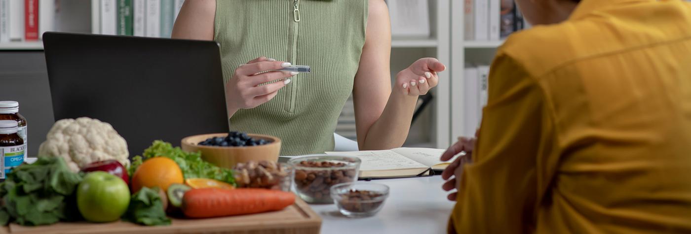 two people in conversation