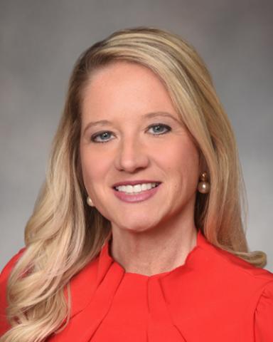 Lynsey Henderson, APRN