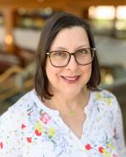 Therese Ryzowicz headshot