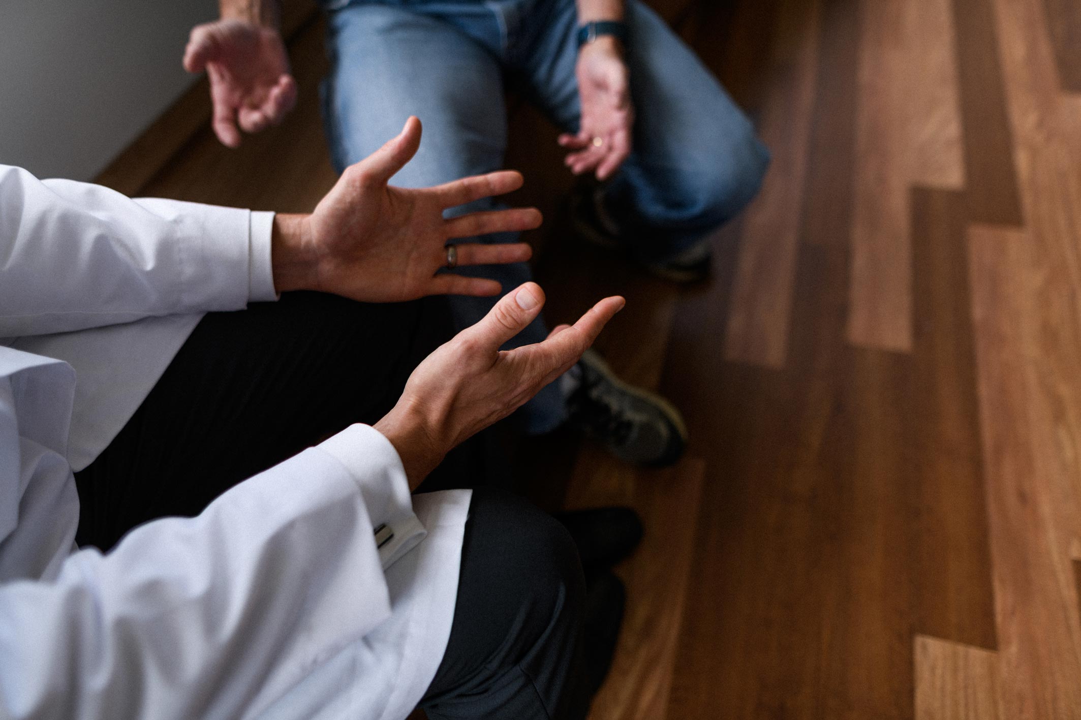 UK HealthCare Markey Cancer Center surgical oncologist Dr. Michael Cavnar discussing treatment options with Joe Marksteiner